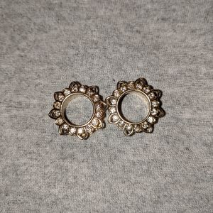 5/8 Inch Stainless Steel Crystal Flower Plugs